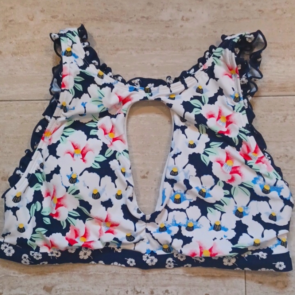 Anne Cole Studio Floral Ruffled Cut-Out Bikini Top